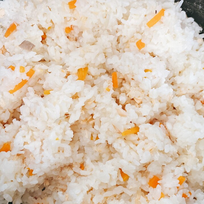 【離乳食・幼児食に】秋ジャケの炊き込みご飯